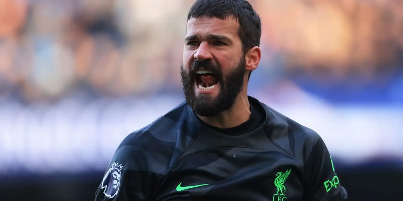 Quãng thời gian thành công nhất sự nghiệp của Alisson Becker là trong màu áo CLB Liverpool