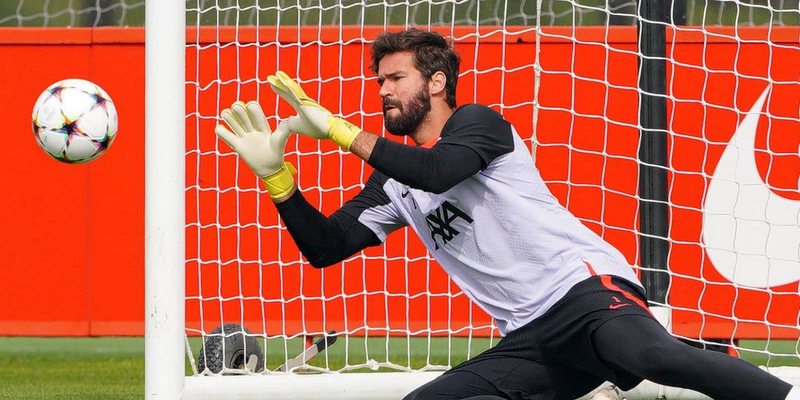 Alisson Becker chỉ giành được duy nhất 1 danh hiệu trong màu áo tuyển Brazil đến nay